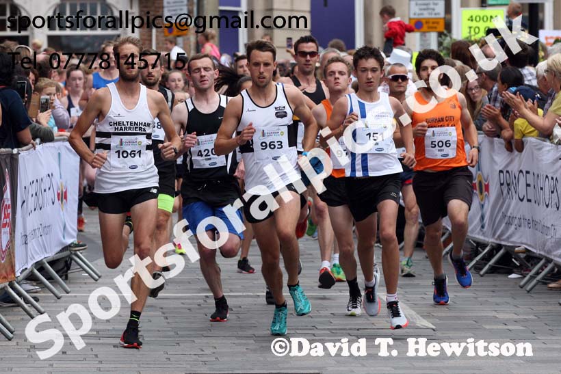 Durham City 5k, Durham City 10k and 5k Road Races. Photo: David T. Hewitson/Sports for All Pics